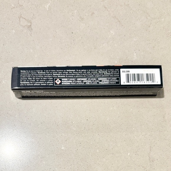 NYX Alienated Glitter Goals Liquid Lipstick Silver Metallic NEW - Picture 4 of 5